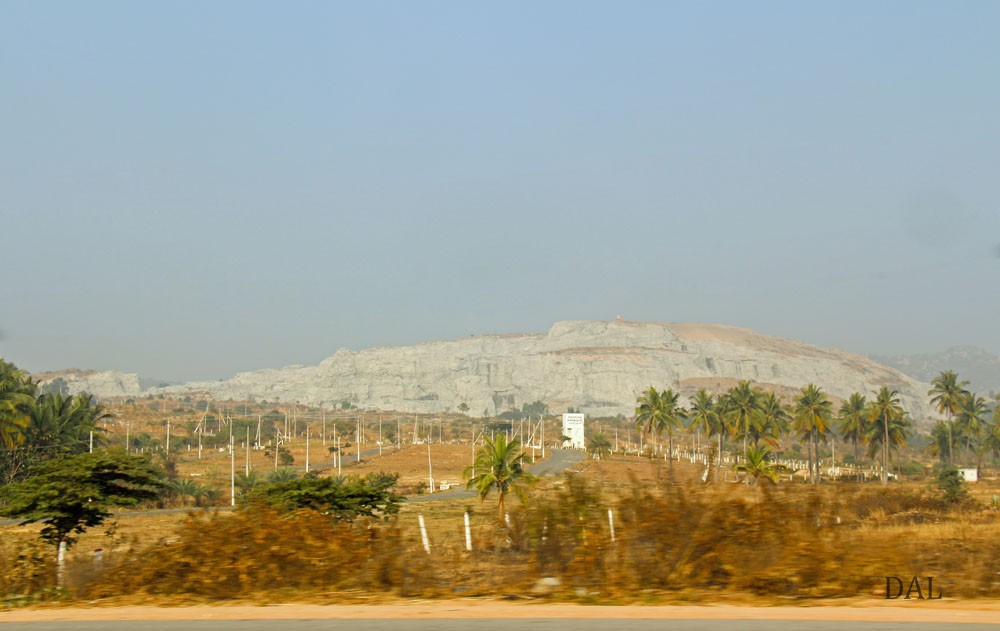 2015_01_India_08_road to Mysore_017