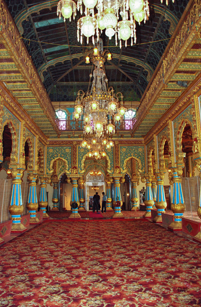 2015_01_India_09_Mysore_palace_int_001